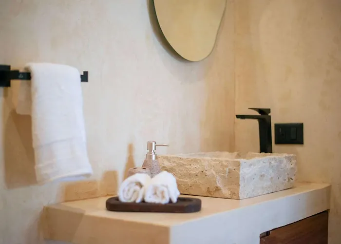 Boho With Swim-up Pool - La Veleta Apartment